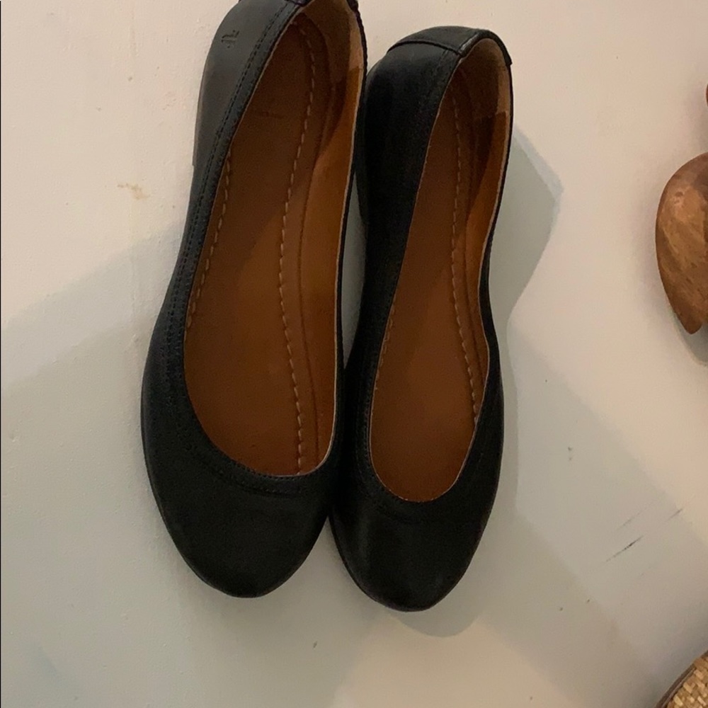 Frye flats